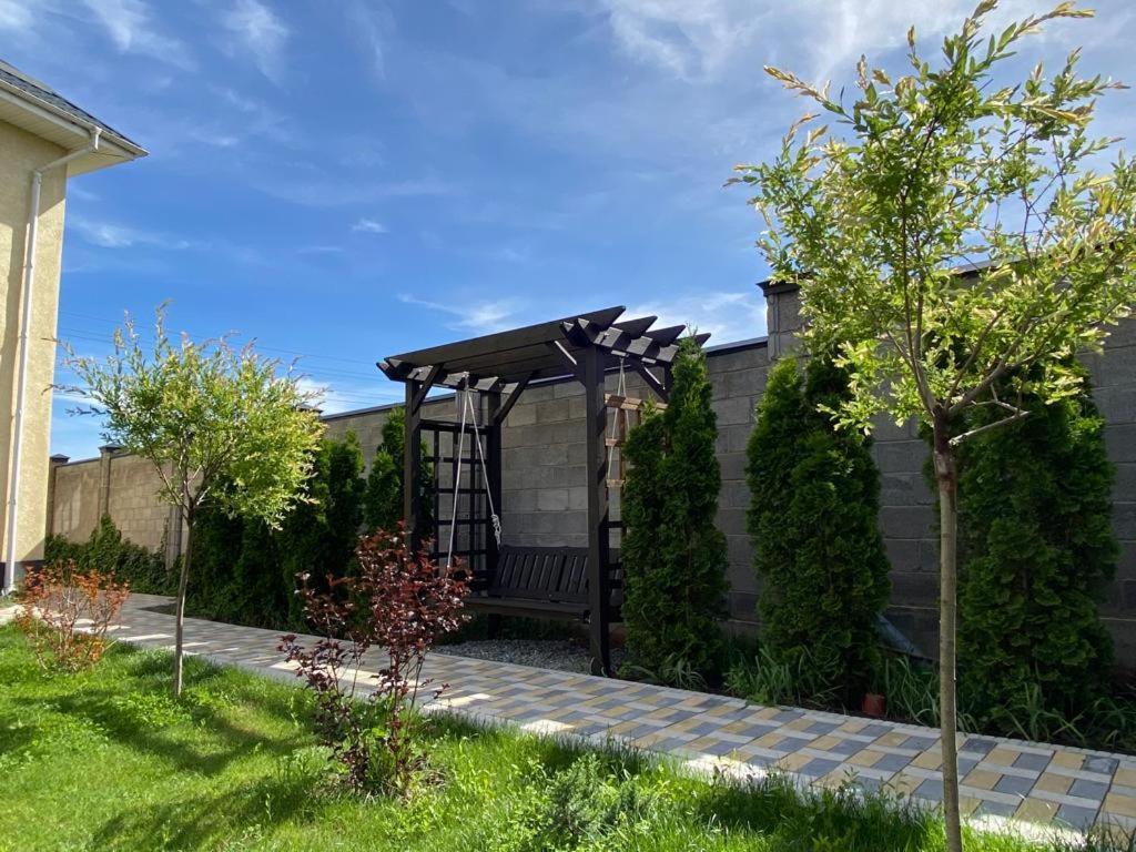 Aikol Guesthouse Privokzalnoye Dış mekan fotoğraf